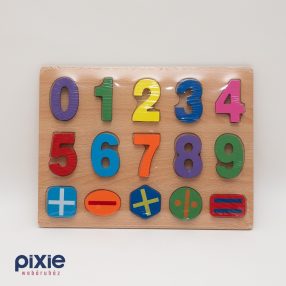   Fa be és ki vehető számok, matematikai műveleti jelek tábla, készségfejlesztő játék