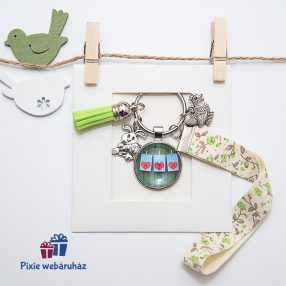   Tavaszi nyuszis, tyúkos antik ezüst színű kulcstartó kerek képtartós medállal