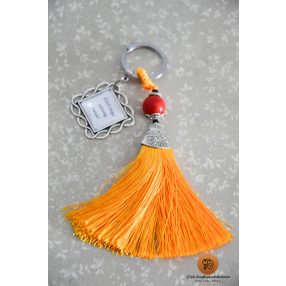   Sárga rojtos antik ezüst kulcstartó szögletes képtartós medállal