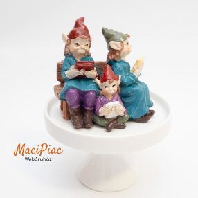   Padon ülő 3 kobold könyvet olvas nipp, dísztárgy, szobor (polyrezin) Új!