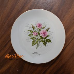   Vintage fali kis tányér, aranyoszott szegéllyel gyönyörű rózsa mintás Moorbad Harbach osztrák községben készült