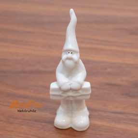   Mikulás ajándékkal porcelánból készült karácsonyi dísztárgy, dekoráció 