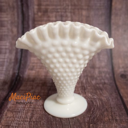 Fenton Tejüveg fodros legyezőváza Hobnail mintával Vintage Hobnail Milk üveg fodros legyező váza