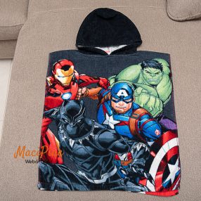 MARVEL színes pamut törölköző, kapucnis pancsó fiúra 