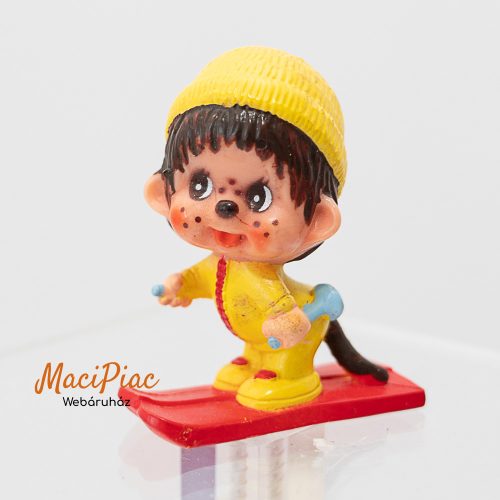 Gumi eredeti vintage Sekiguchi 1979 Moncsicsi figura sielő fiú (piros síléces) Japán Jelzett!
