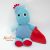 Plüss kék figura piros kendővel Szép álmokat gyerekek / In the night garden Igglepiggle piros kendővel a kezében 2017-es zenél, énekel puszil(angol)