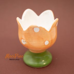   Porcelán lágytojástartó, tojástartó tulipán virág alakú