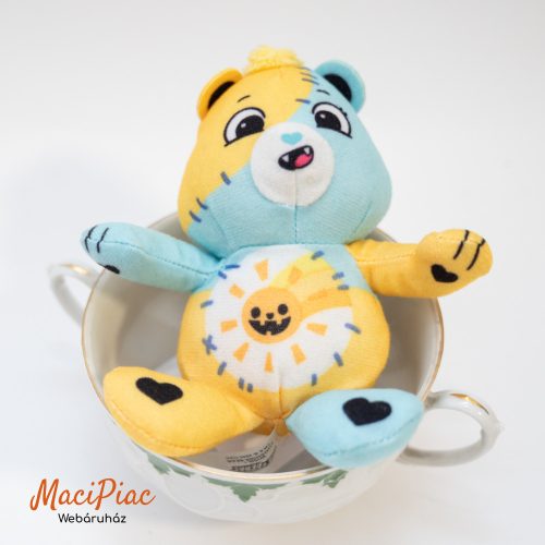 Mc donalds plüss figura, maci 2025 (kék-sárga) Gondos Bocsok (Care Bears) karakterek patchwork, azaz foltvarrás stílusú Halloweeni kiadás "Scare Bears" (Ijesztő bocs)