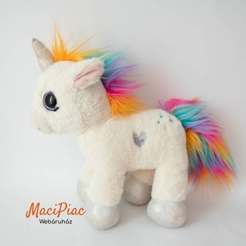 Naya, a szivárványos unikornis, aki az Ylvi & the Minimoomis (a Depesche márka) világának egyik népszerű karaktere (hanghatással)