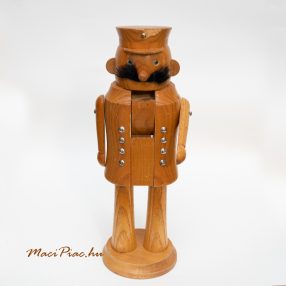 Fa diótörő figura (régi, lakkozott fa)