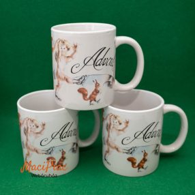   Wolfgangseeer Advent Raja 2011 Korcsolyázó mókus és angyalok mintáskarácsonyi porcelán bögre 2 db + 1 db ajándék