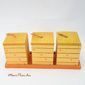   Fa tálcán 3 fa doboz, levehető tetjű tároló, hangya mintás