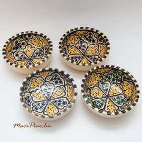   Kézi festésű hagyományos kerámia tálkák 4 db Észak-Afrika, Tunézia, Bon-fok, Nabeul