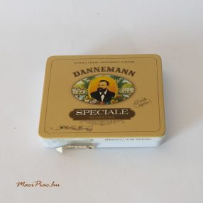 Levehető tetejű Dannemann cigarettás fémdoboz