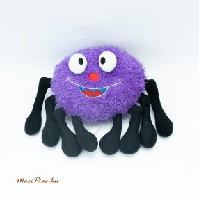 Lila rovar plüss